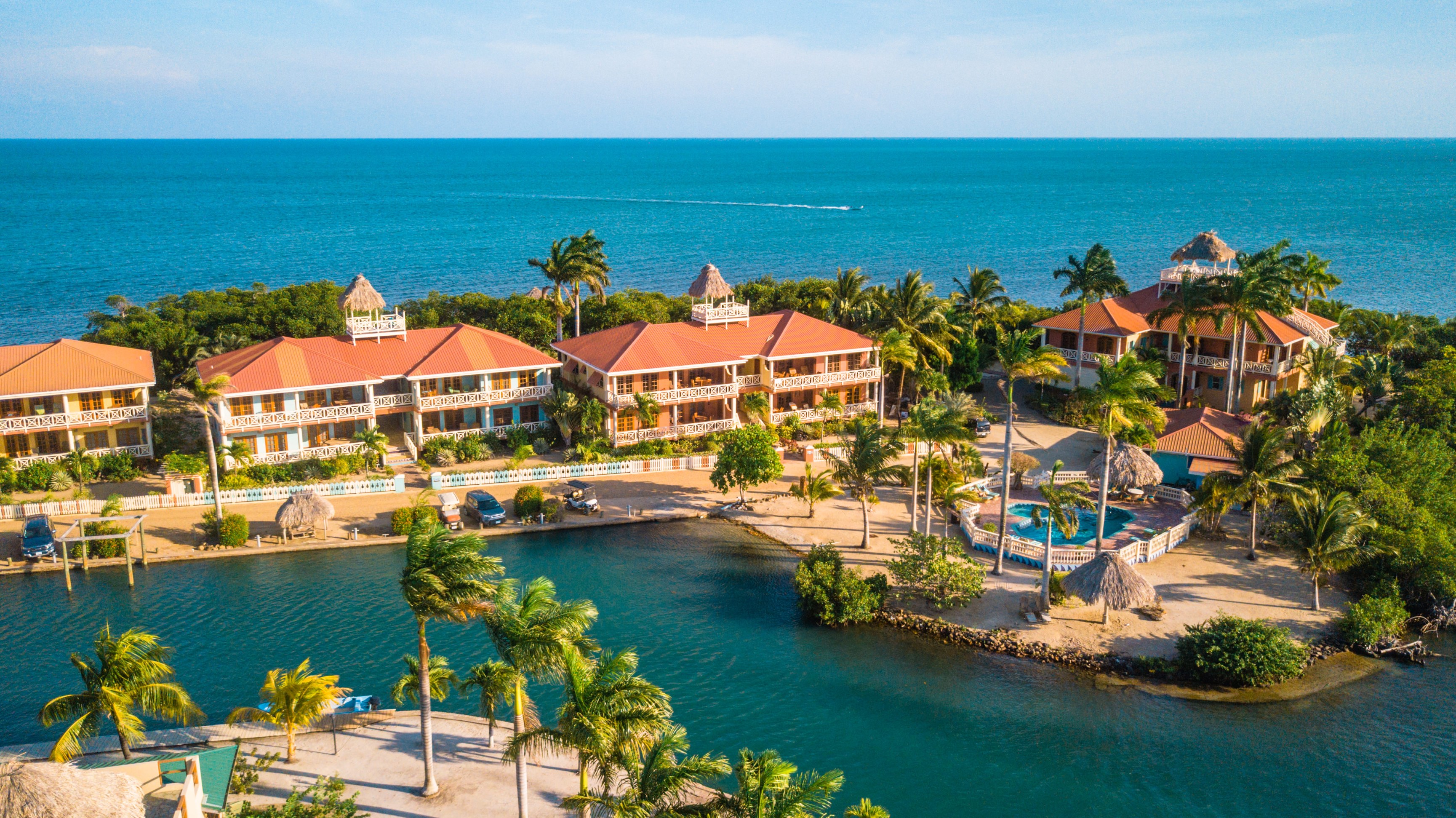 sunset-pointe-placencia-belize